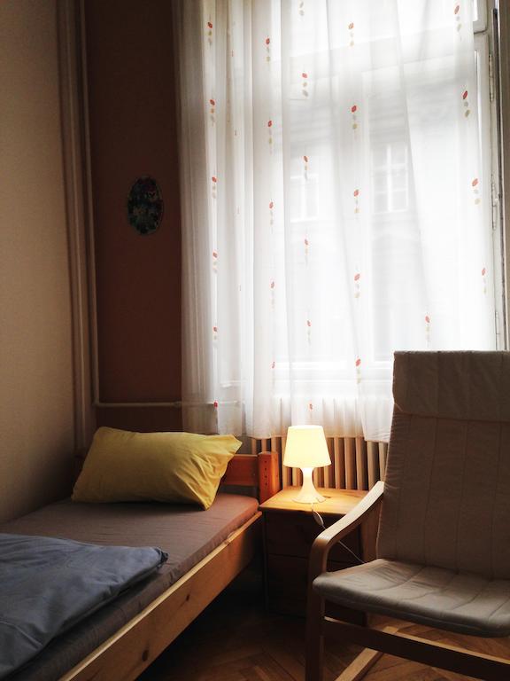 Yolo Hostelブダペスト 部屋 写真