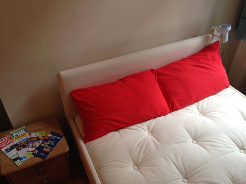 Yolo Hostelブダペスト 部屋 写真