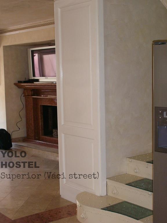 Yolo Hostelブダペスト エクステリア 写真